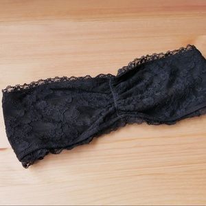 Black lace bandeau - free with purchase over 20$